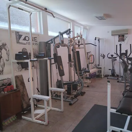 Dani * Πομόριε