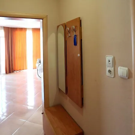 Dani Apartment *